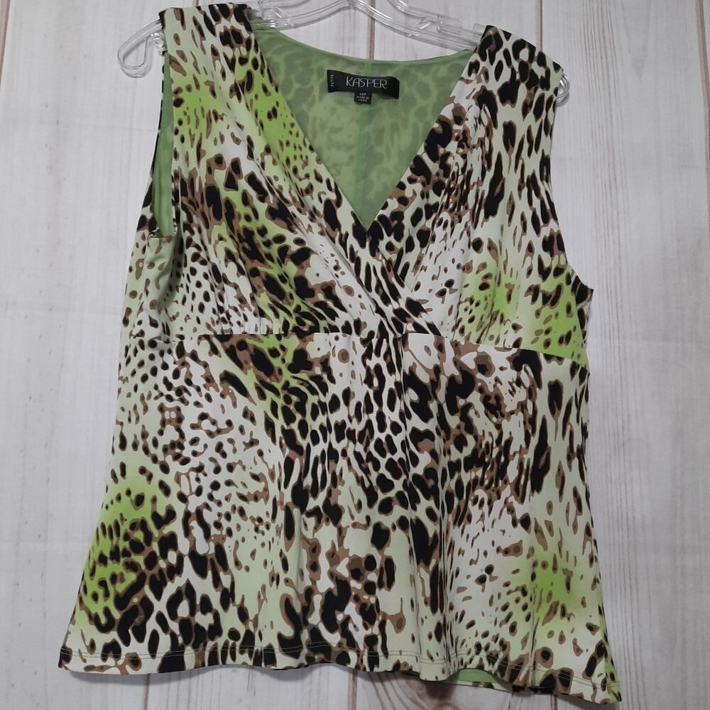 Kasper Shirt Ladies 14 Petite Green V-Neck Sleeveless Cheetah Print‎